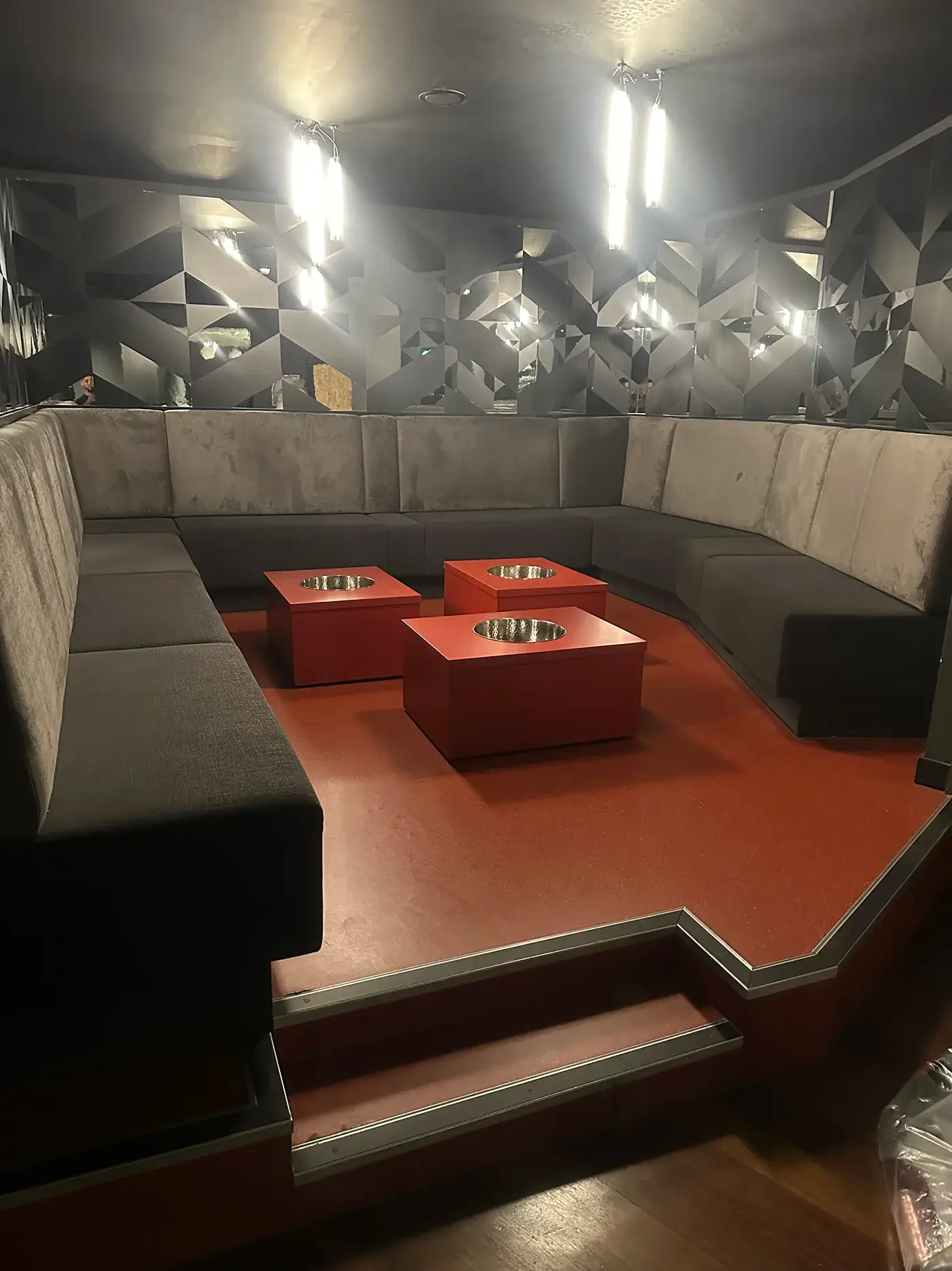 Banquette Seating Electric Bristol 5