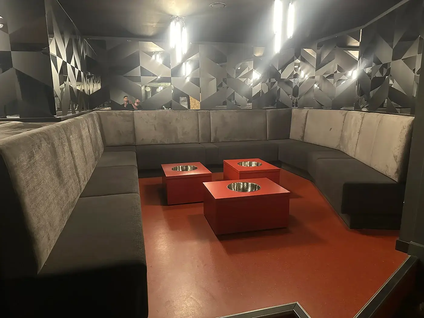 Banquette Seating Electric Bristol 6