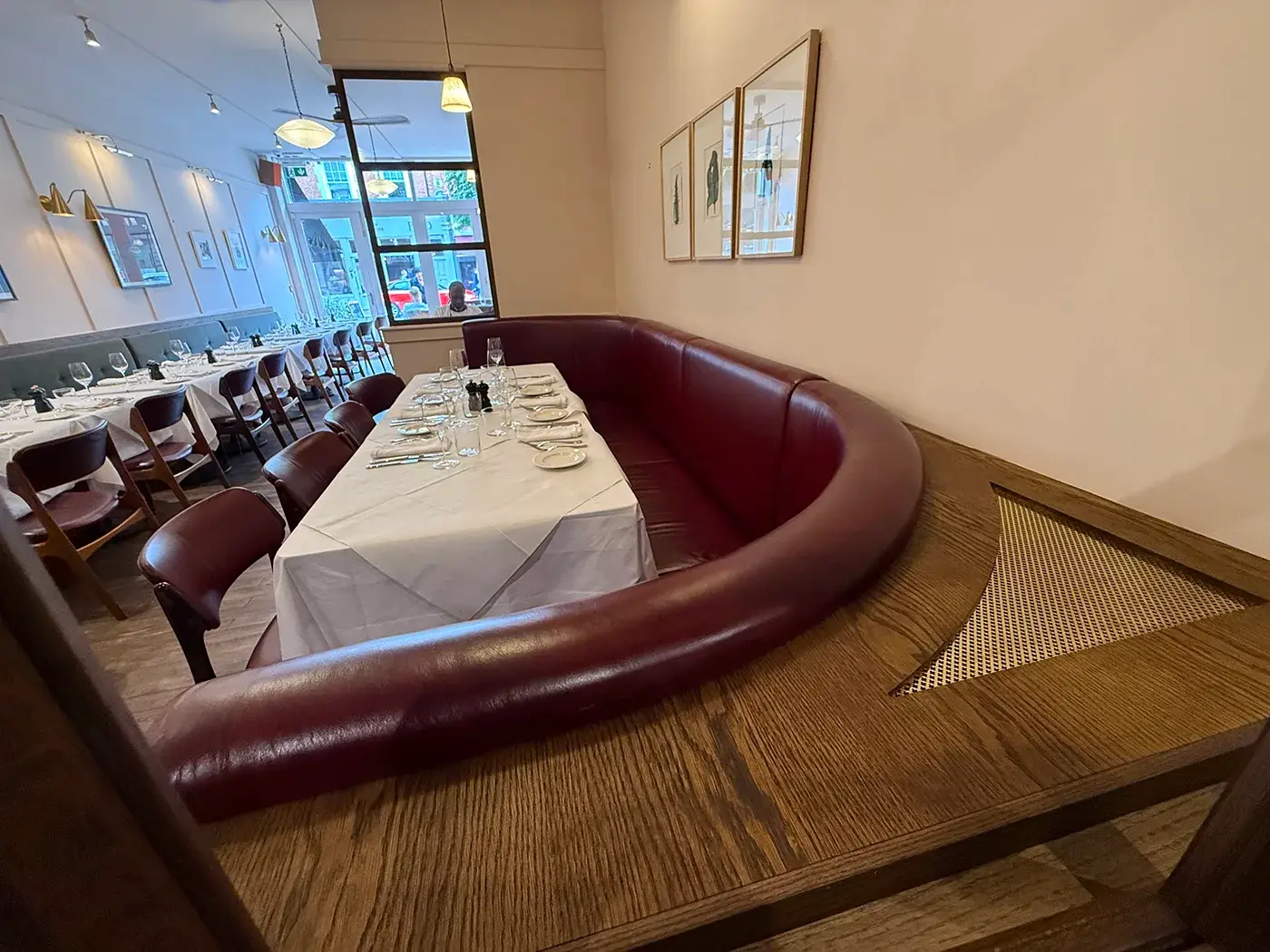 Salusbury Pub Banquette Seating 10