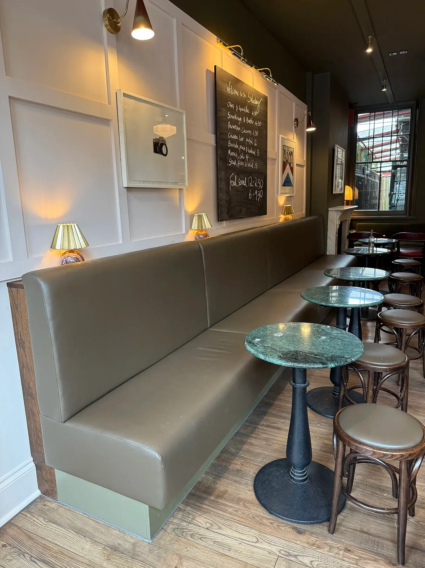 Salusbury Pub Banquette Seating 20
