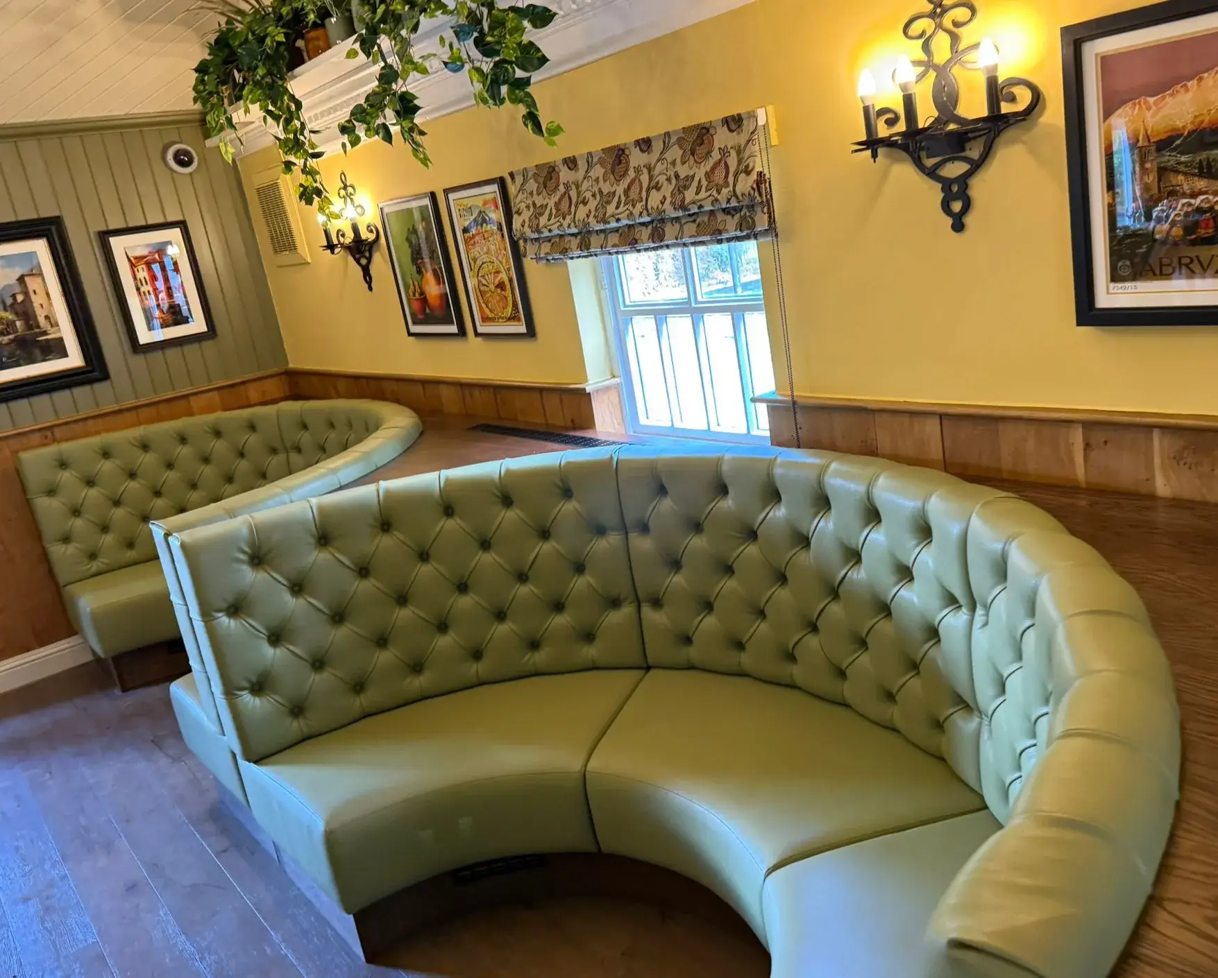 Bespoke New Banquettes Pesto Restaurants 6